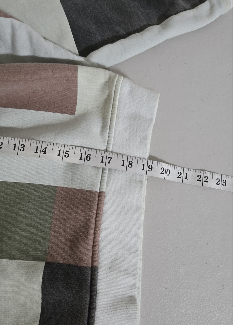 Kith Haylen Cropped Sweatshirt - Cream, Olive, Mauve, Charcoal Size M - Picture 7 of 14